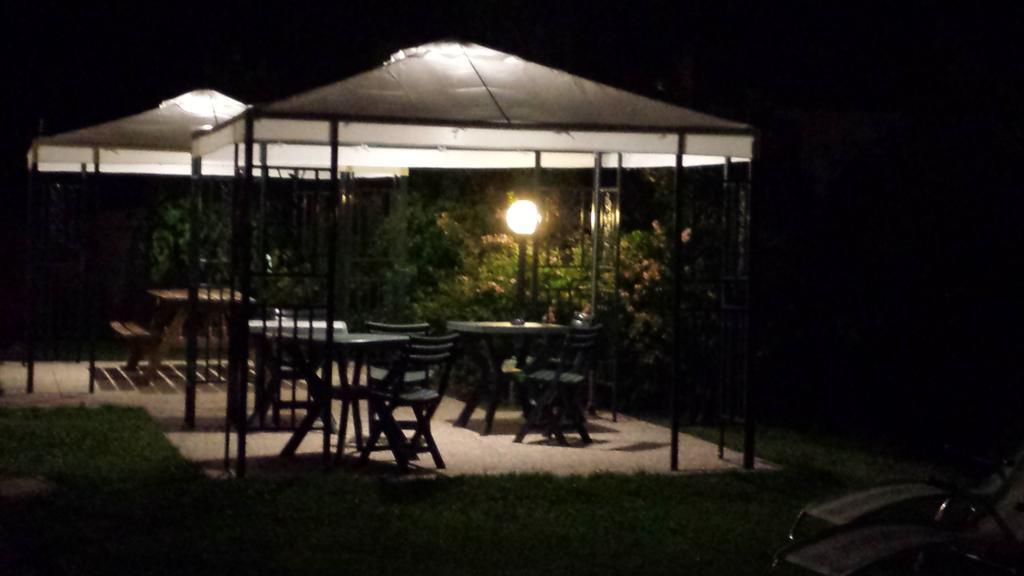 Hotel Il Canneto Porto Ceresio Luaran gambar