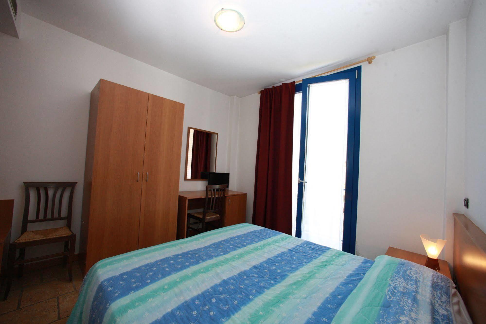 Hotel Il Canneto Porto Ceresio Luaran gambar